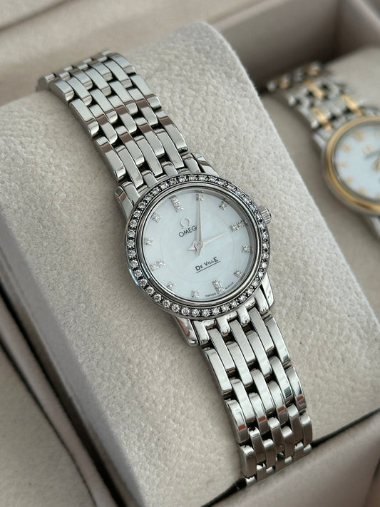 Omega De Ville Prestige 22mm: Diamonds & Mother of Pearl. Ref 4575.75.00