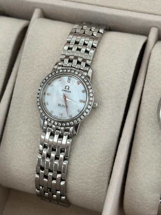 Omega De Ville Prestige 22mm: Diamonds & Mother of Pearl. Ref 4575.75.00